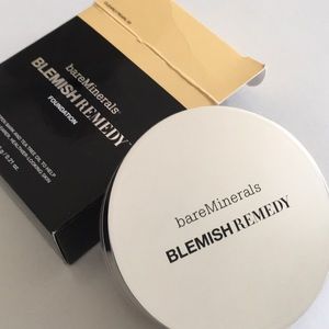 BareMinerals Blemish Remedy Foundation 02
